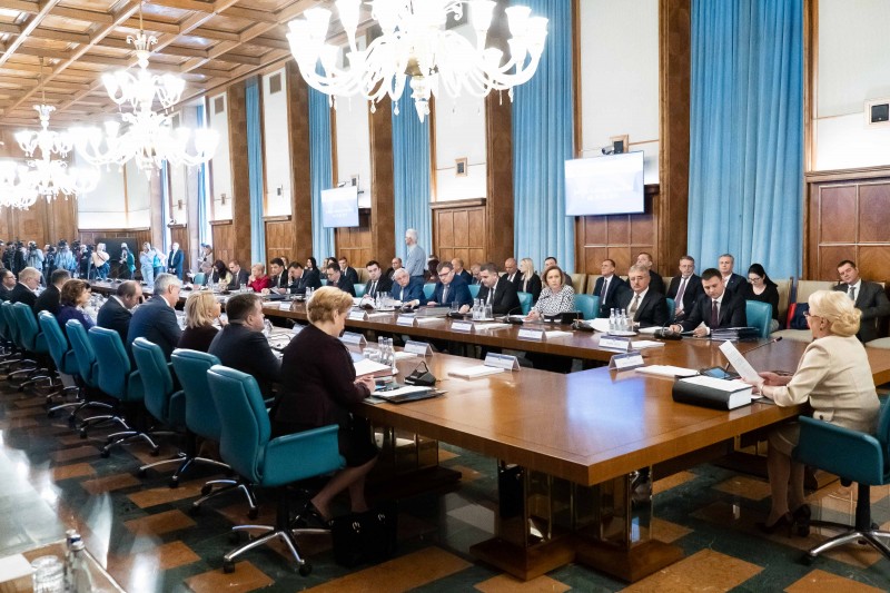 Suplimentarea bugetului SGG pentru vizita Papei, pe ordinea de zi a ședinței de Guvern
