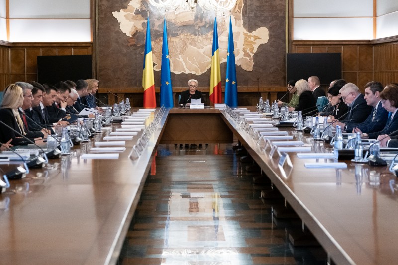 Doi miniştri vor pleca din guvern, iar înlocuitorii lor ar putea fi anunţaţi chiar astăzi Doi miniştri vor pleca din guvern, iar înlocuitorii lor ar putea fi anunţaţi chiar astăzi