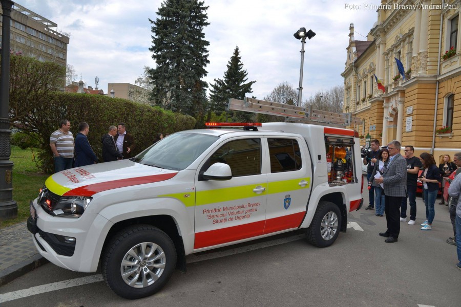 Prima autospecială, în valoare de peste 500.000 de lei, în dotarea SVSU  Brașov