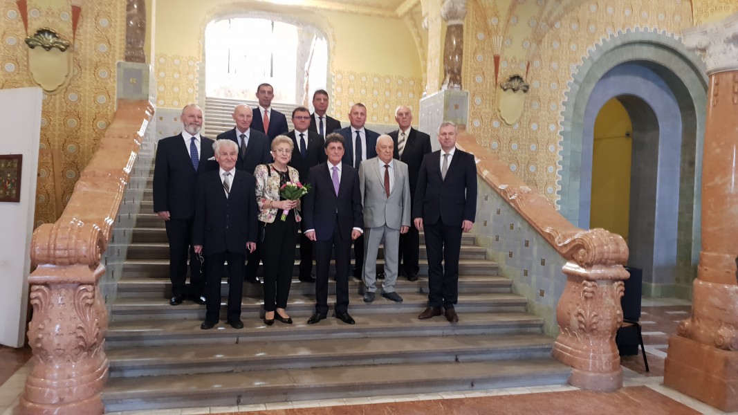 Foștii prefecți ai județului Mureș au primit astăzi distincții, de Ziua Instituției Prefectului