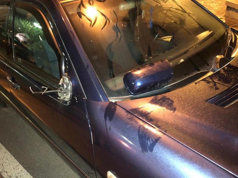 UPDATE: Student din Covasna-suprins de poliţiştii locali din Brașov după ce, în stare de ebrietate, a vandalizat 5 maşini