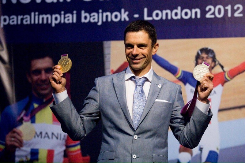 Harghita: Unul dintre fiii preşedintelui FRC, Eduard Novak, rănit de o maşină în timp ce se afla la antrenament