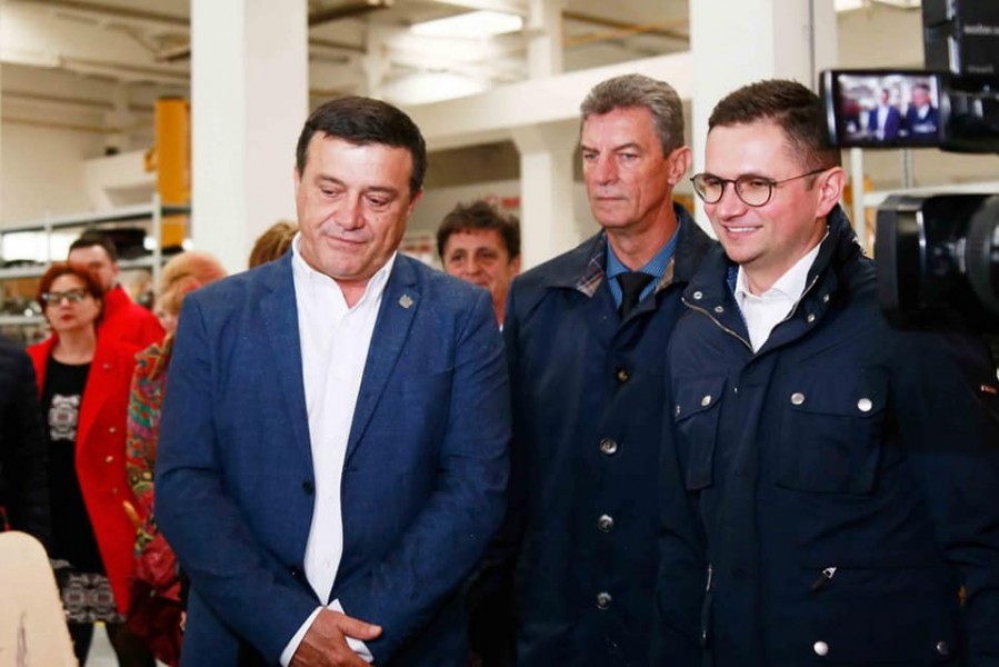 Ministrul Economiei a anunțat la Reghin că lucrează la o situație privind necesarul de școli profesionale duale