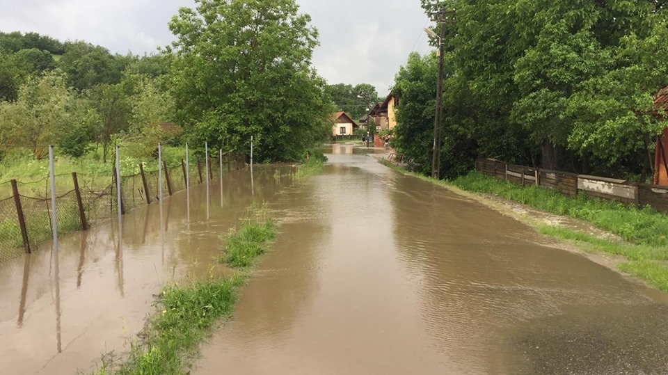 Sâmbătă-după amiază. Ploile au cauzat inundații în Harghita