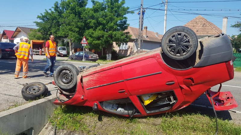 UPDATE: Accident cu 3 mașini implicate, în zona Periș (Mș)