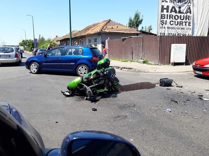 Doi răniți, într-un accident cu motocicleta în Tîrgu Mureș