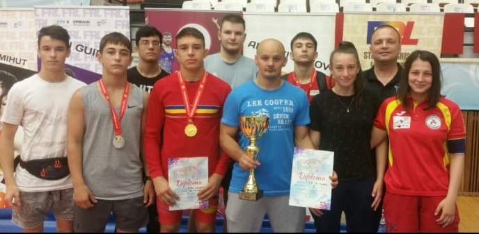 CSS Tg.Mureș, locul I la Campionatul Național de lupte