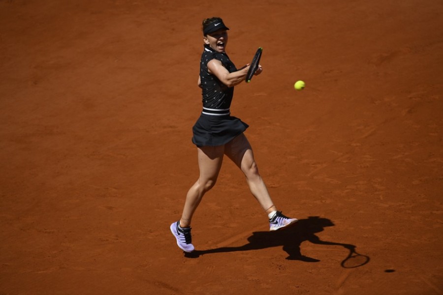 Simona Halep, calificare lejeră în sferturi la Roland Garros