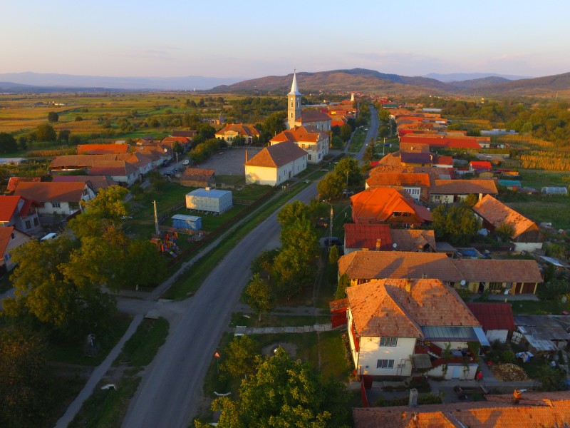 Ideciu de Jos vrea să devină renumită pentru dansurile populare