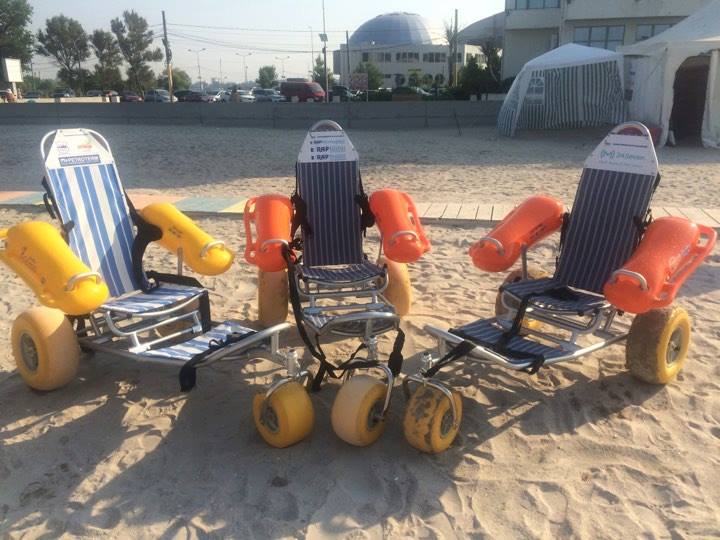 Plajă pentru persoane cu dizabilităţi, pe litoral