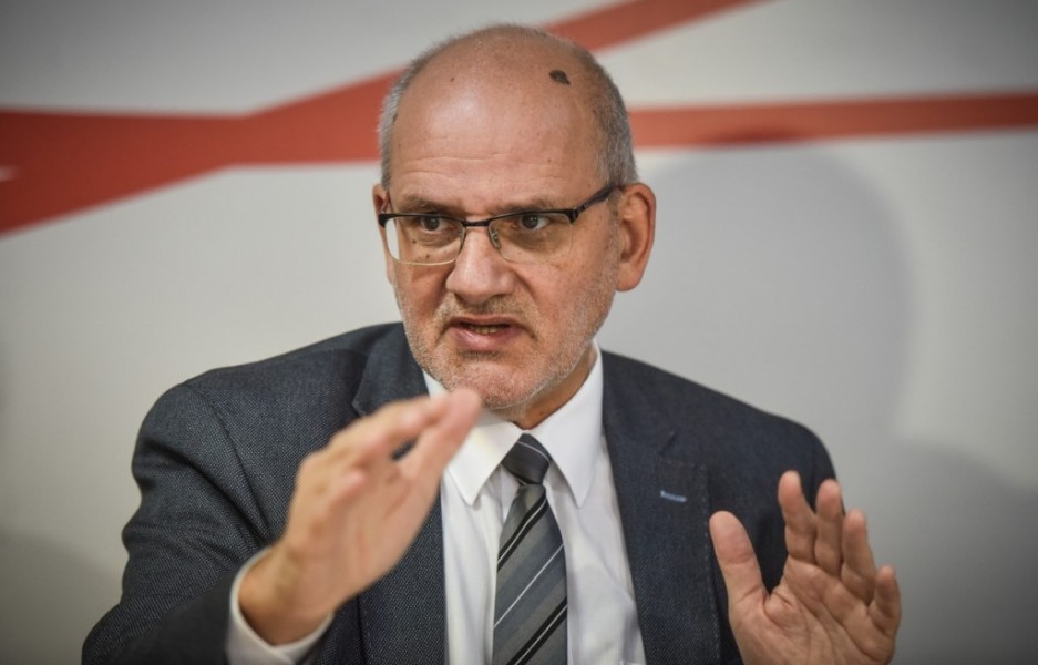 Premierul a cerut ministrului Transporturilor revocarea din funcţie a directorului CNAIR, Narcis Neaga Premierul a cerut ministrului Transporturilor revocarea din funcţie a directorului CNAIR, Narcis Neaga