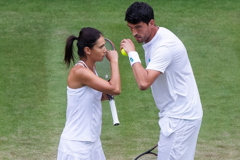 Raluca Olaru și Simona Halep continuă la Wimbledon