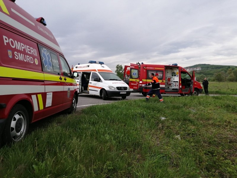 UPDATE: Accident pe DN1, între Avrig şi Bradu UPDATE: Accident pe DN1, între Avrig şi Bradu