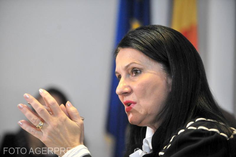 Problema rezidenţiatului nu poate fi rezolvată în contextul actual, a declarat ministrul sănătăţii, Sorina Pintea