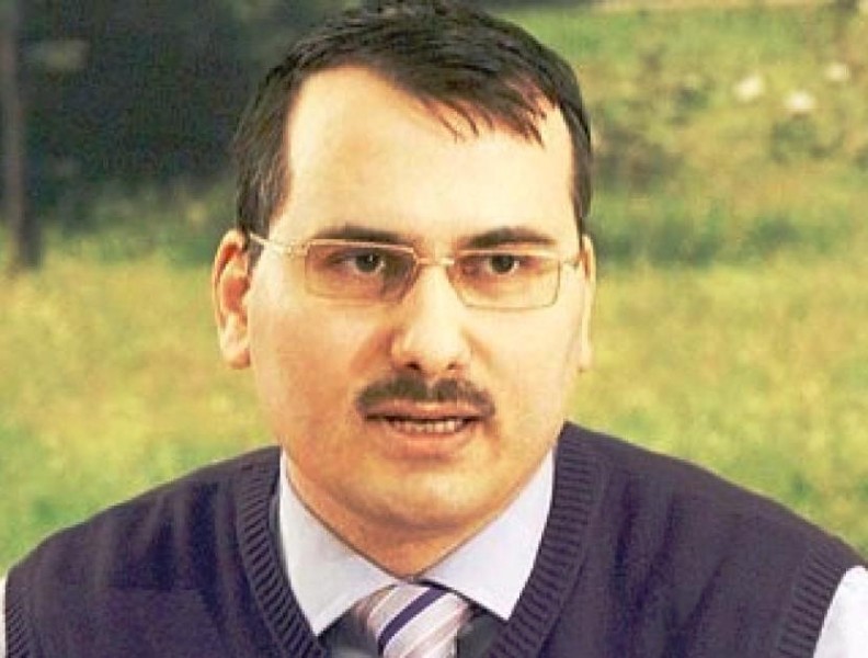 Preşedintele Alianţei Antidiscriminare a Tuturor Tăticilor, Bogdan Drăghici, arestat pentru viol şi agresiune sexuală