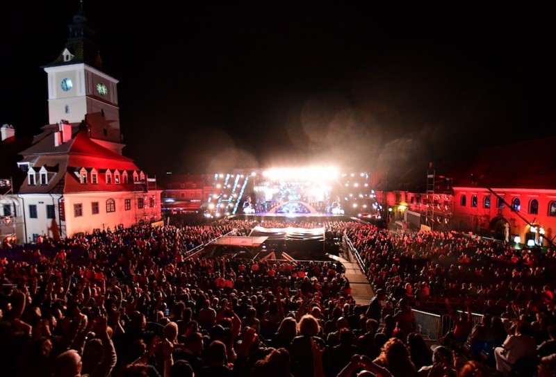La Braşov a început „Cerbul de Aur”