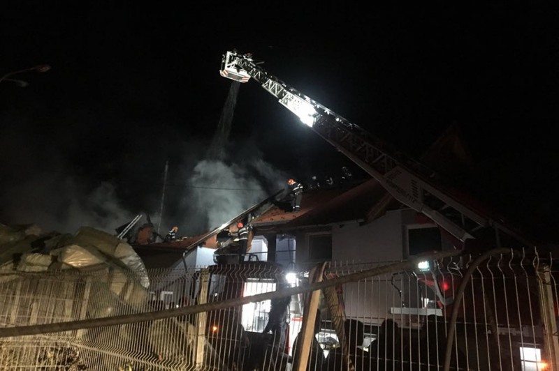 Incendiu la fabrica de prelucrare a laptelui din comuna harghiteană Mărtiniş Incendiu la fabrica de prelucrare a laptelui din comuna harghiteană Mărtiniş