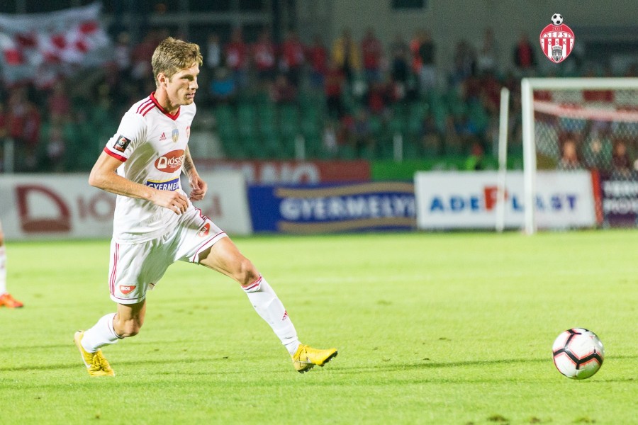 Sepsi se desparte de Marko Simonovski