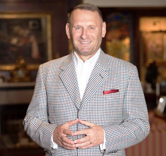 Viorel Cataramă a depus listele de susţinători pentru alegerile prezidenţiale Viorel Cataramă a depus listele de susţinători pentru alegerile prezidenţiale