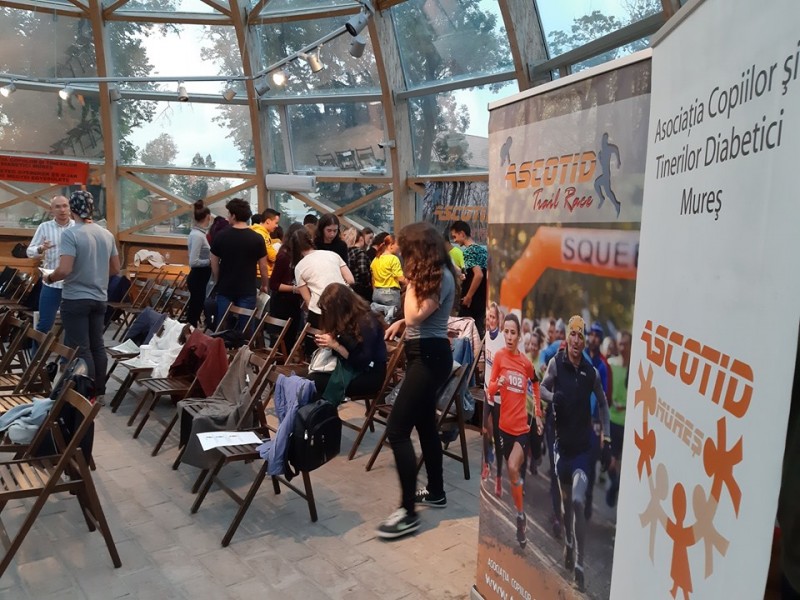 Sute de târgumureșeni susțin copiii și tinerii cu diabet la Trail Race