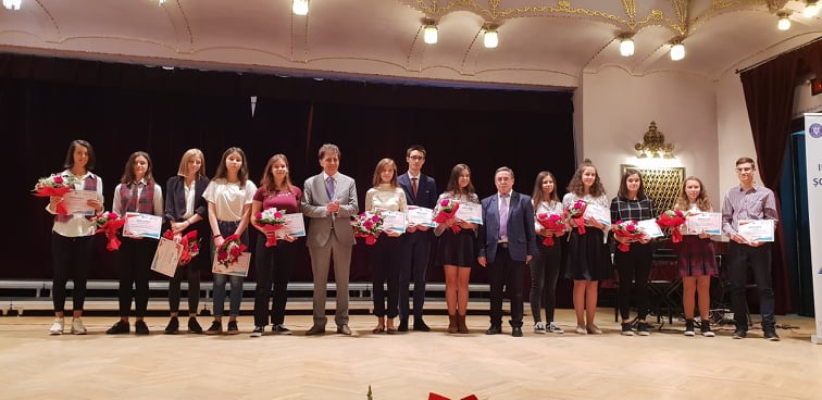 Elevii de 10 la bacalaureat și evaluare au fost premiați