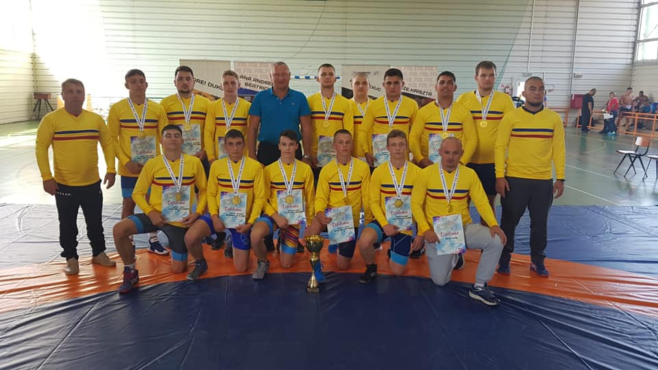Luptătorii din Tg.Mureș și Odorhei, campioni naționali la juniori