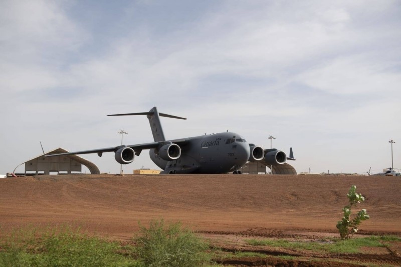 Un al treilea detaşament de piloţi canadieni va activa în România