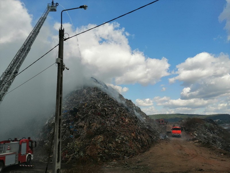 Prefectul a cerut intervenția armatei la incendiul de la Sighișoara