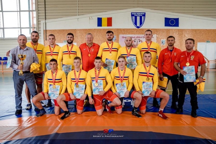 Luptătorii de la CSM Tg.Mureș și Fások Odorhei, campionii României la seniori