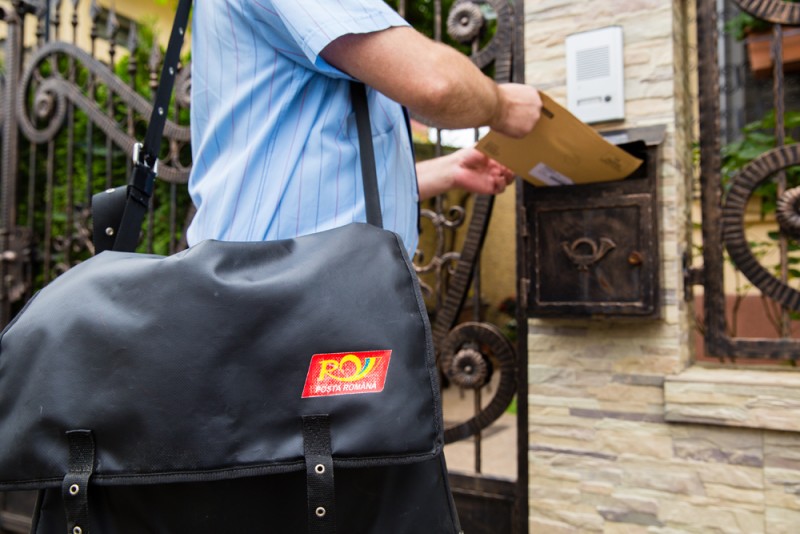 Salariile mici alungă angajații din Poșta Română. Zeci de posturi sunt vacante în oficiile poștale Mureș, Harghita și Covasna