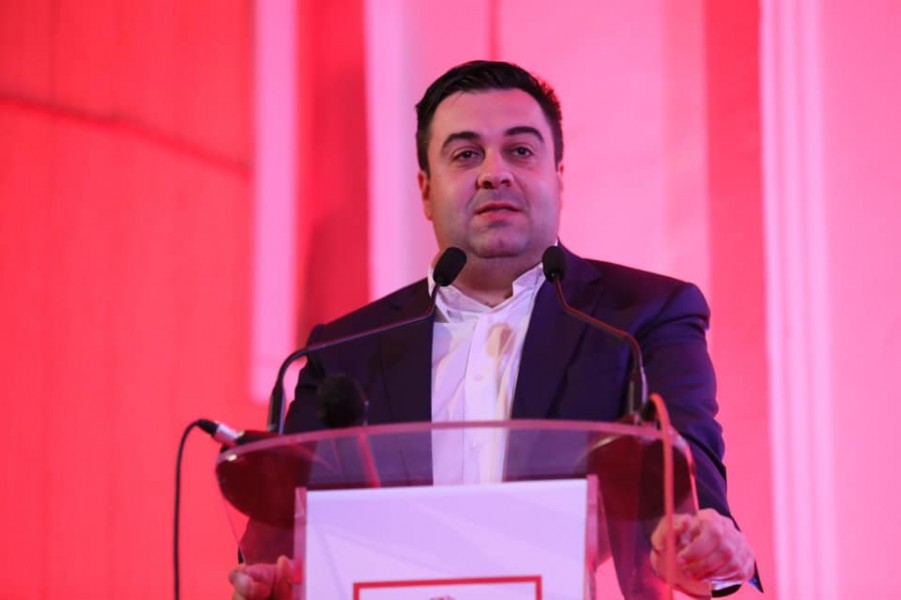 Se solicită audierea ministrului Transporturilor, Răzvan Cuc