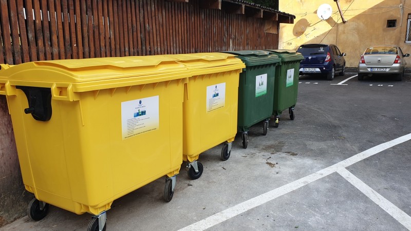 Colectarea selectivă a deșeurilor se extinde și la blocuri în Râșnov