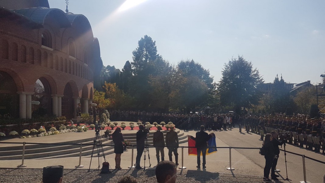 Regina mamă Elena s-a întors acasă