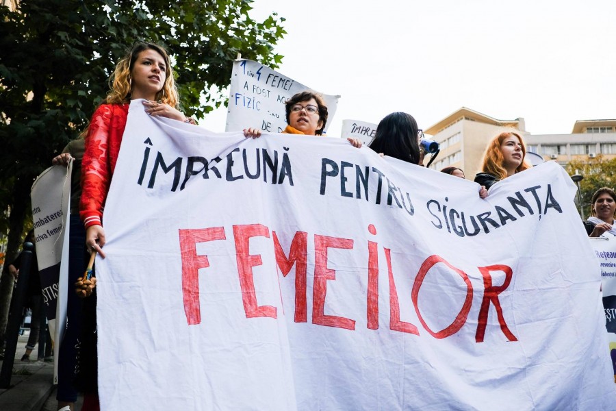 Ediţia a V-a a marşului „Împreună pentru siguranţa femeilor” va avea loc pe 19 octombrie, în Bucureşti, Cluj-Napoca, Iaşi şi Timişoara Ediţia a V-a a marşului „Împreună pentru siguranţa femeilor” va avea loc pe 19 octombrie, în Bucureşti, Cluj-Napoca, Iaşi şi Timişoara