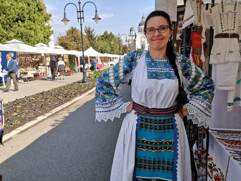 Peste 80 de meșteri populari și producători tradiționali și-au deschis vistieriile la Tg. Mureș
