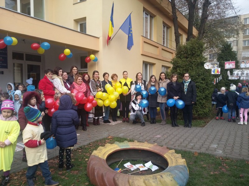 (AUDIO) Preşcolarii în straie populare de Ziua Naţională (AUDIO) Preşcolarii în straie populare de Ziua Naţională