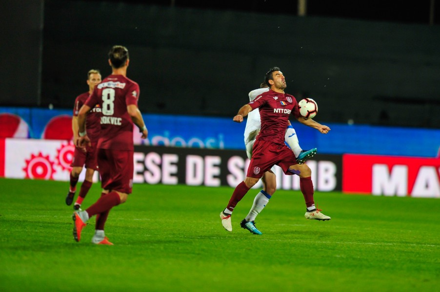 CFR învinge Astra și redevine lider la fotbal CFR învinge Astra și redevine lider la fotbal
