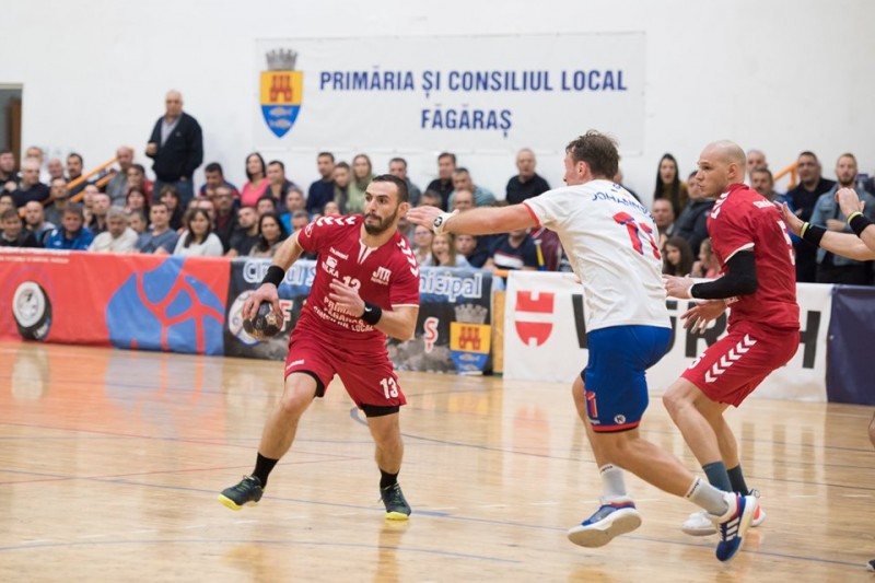 Handbaliștii făgărășeni au învins Turda