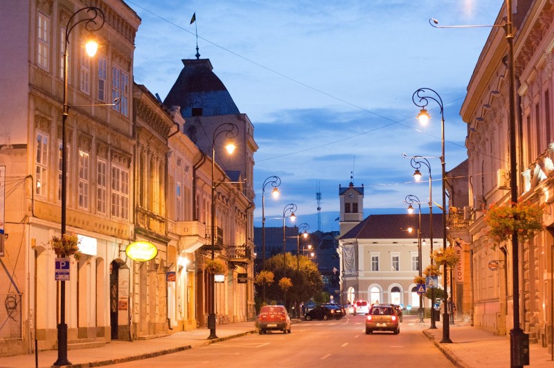 Aproape 400 milioane de lei de la Administraţia Fondului pentru Mediu pentru iluminatul public stradal