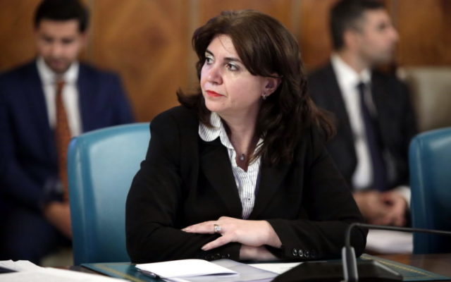 Toate inspectoratele şcolare trebuie să transmită zilnic situaţia cazurilor de gripă şi infecţii respiratorii