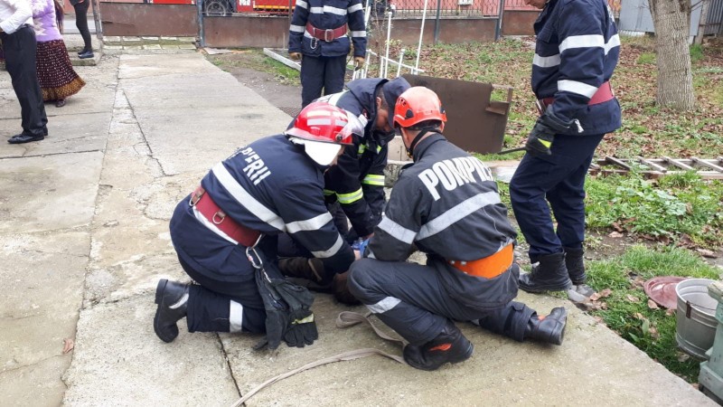 Un bărbat din Târgu Mureș a murit după ce a căzut în fântână