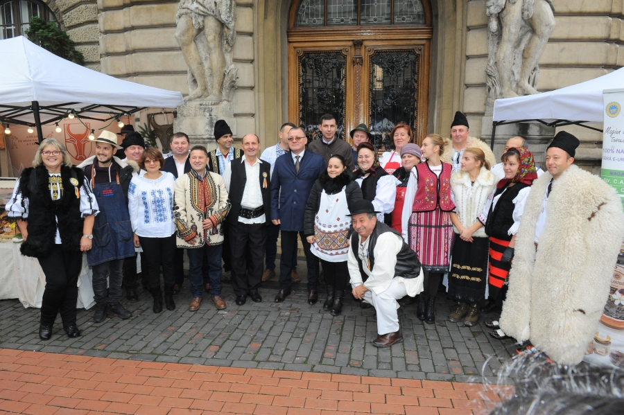 Târg organizat în curtea Ministerului Agriculturii