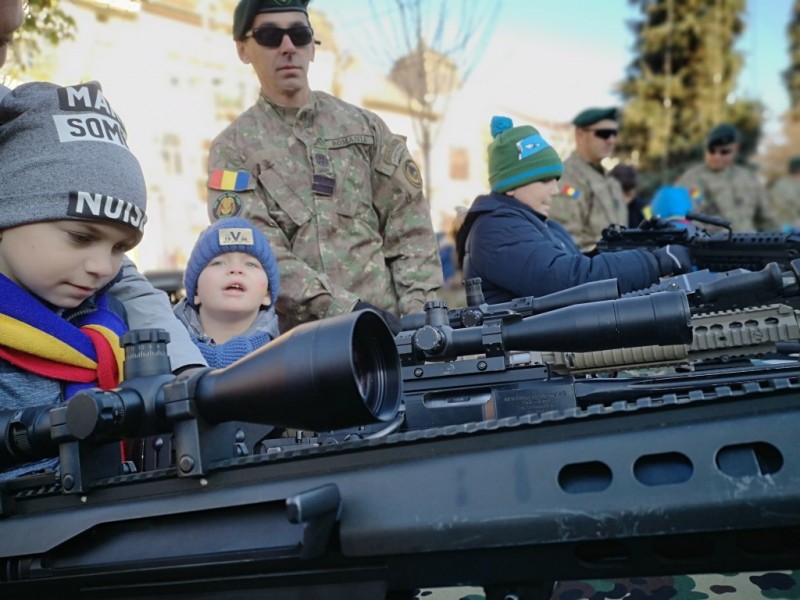 (AUDIO) Copiii patrioți au împânzit orașul duminică, de Ziua Națională a României