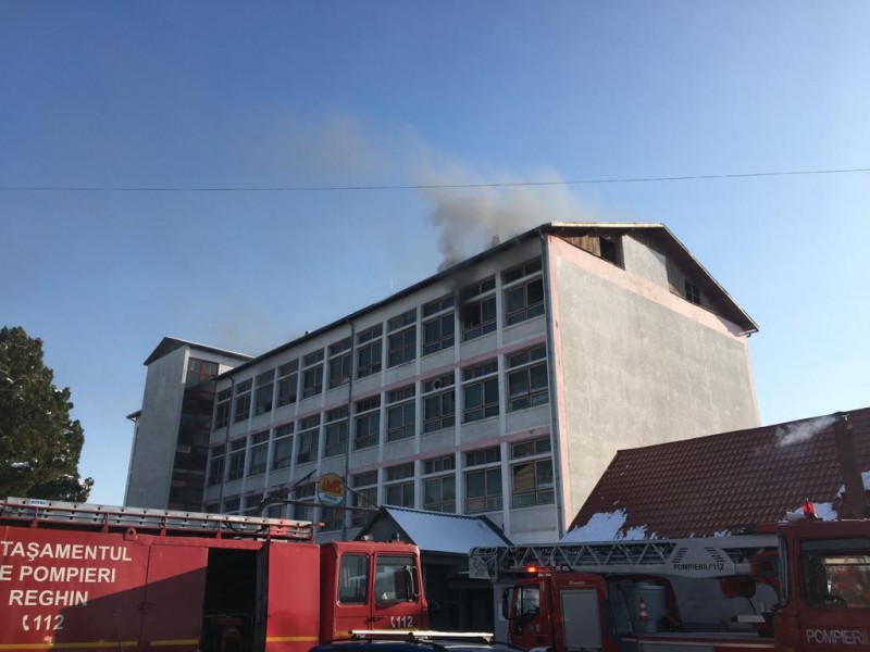 Incendiul de la Reghin a fost lichidat
