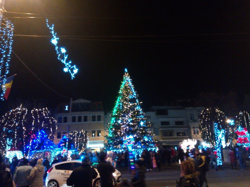 S-a inaugurat iluminatul festiv din Târgu-Mureș