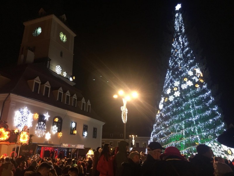 Bradul de Crăciun din Brașov, într-un top al celor mai frumoase din Europa Bradul de Crăciun din Brașov, într-un top al celor mai frumoase din Europa