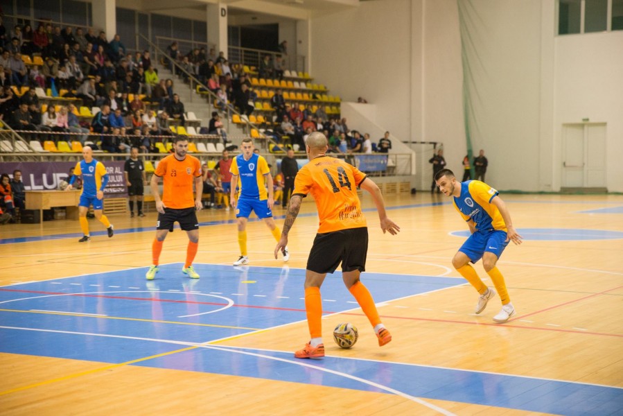 Duel harghitean în Liga I de futsal