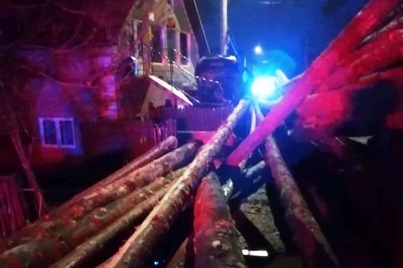 Trafic îngreunat pe DN12A,la Lunca de Sus, în județul Harghita
