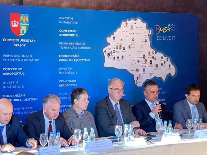 Nu există concurență neloială între aeroporturile din centrul țării
