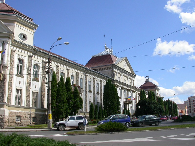 Au început lucrările de reabilitare a clădirii Primăriei Miercurea Ciuc